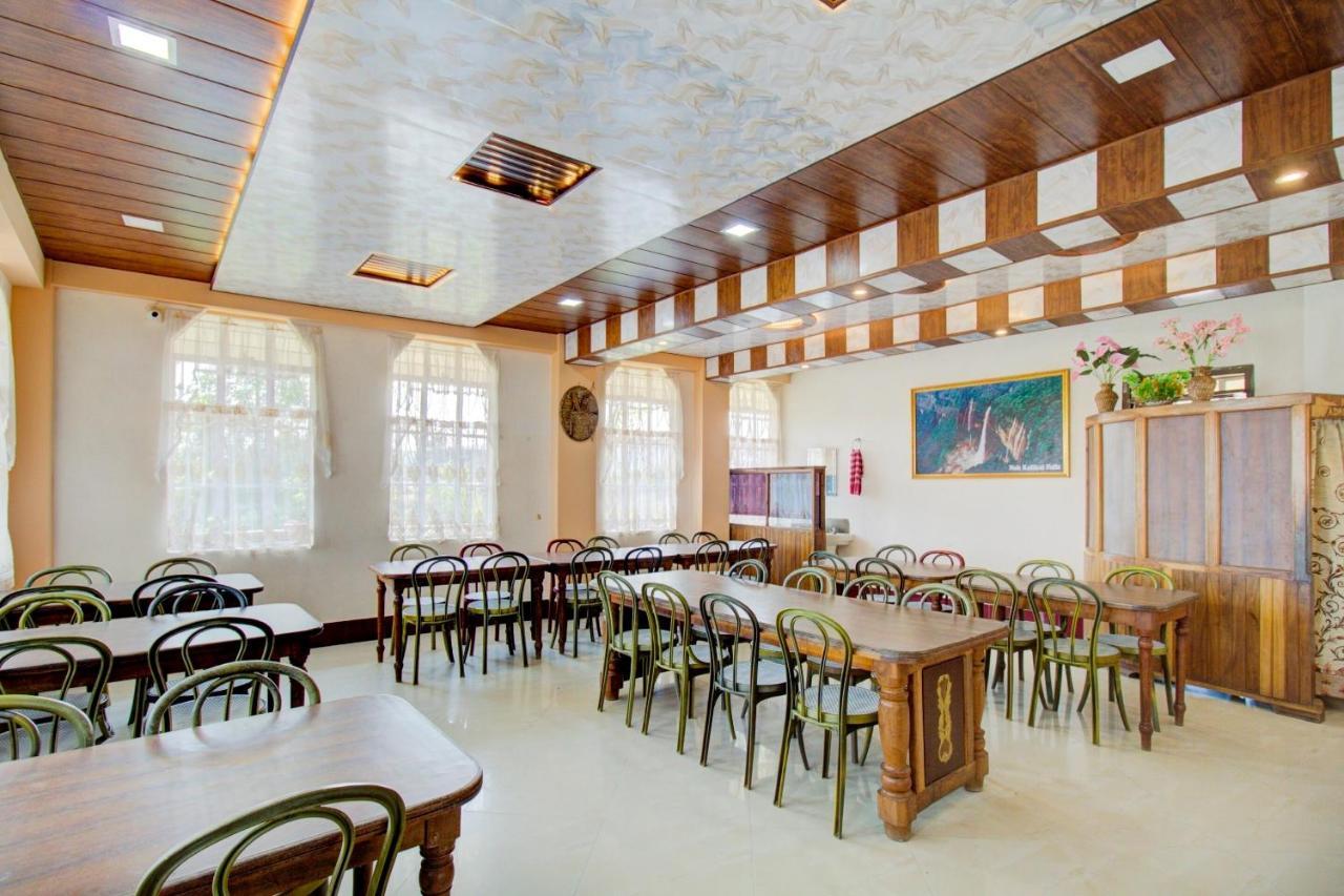 Capital O 79144 Coniferous Resort Cherrapunji Ngoại thất bức ảnh